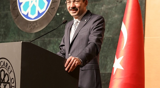 Gülsoy: "İstiklal Marşı Türk milletinin yeniden var olma mücadelesinin ölümsüzleştiği dizelerdir"
