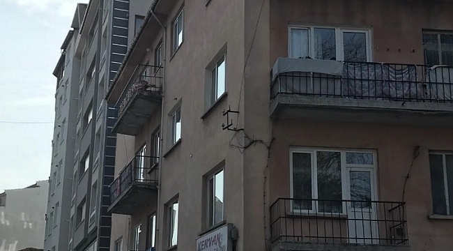 Haber alınamayan yaşlı kadın evinde ölü bulundu