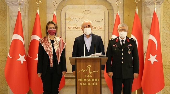 İçişleri Bakan Yardımcısı Ersoy ve Jandarma Genel Komutanı, Vali Becel'i ziyaret etti