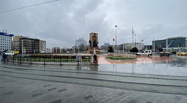 İstanbul'da sokaklar boş kaldı