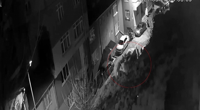 İstanbul'da istinat duvarının çökme anı kamerada