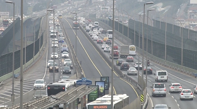 İstanbul'da kısıtlamasız ilk Cumartesi'de trafik yoğunluğu arttı