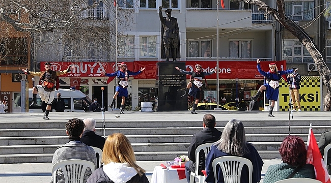 İstiklal Marşı'nın kabulü Burhaniye'de kutlandı