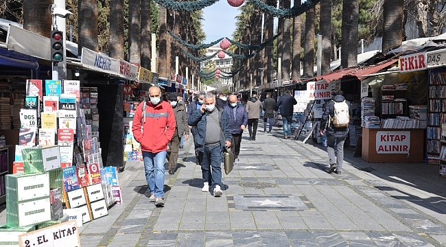 İzmir'de kitap hırsızları Sevgi Yolu'na dadandı