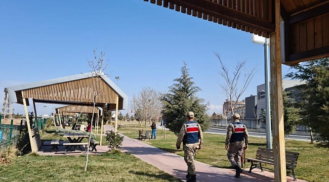 Jandarma'dan mesire alanları ve pazarlarda korona denetimi