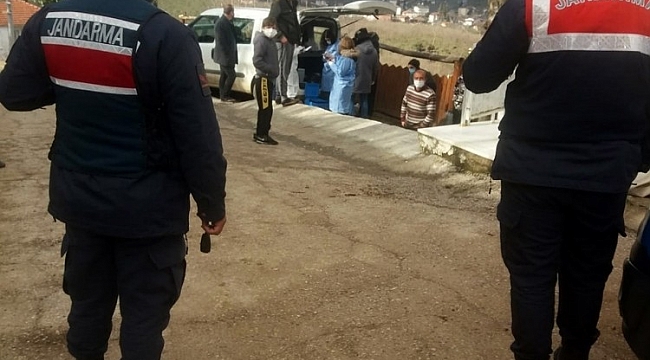 Karasu'da 3 ev daha karantinada