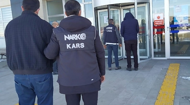 Kars'ta uyuşturucu tacirleri yakalandı