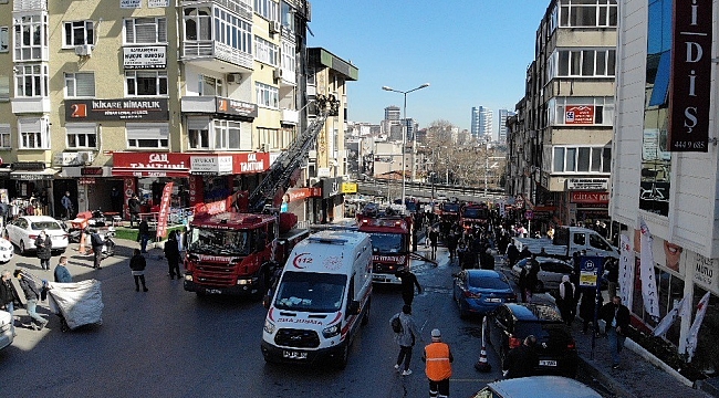 Kartal'da dershanede çıkan yangın havadan görüntülendi