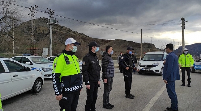 Kaymakam Akpay yol kontrol noktalarını denetledi