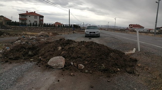 Kayseri'de 900 nüfuslu mahallenin giriş ve çıkışları korona virüs nedeni ile kapatıldı