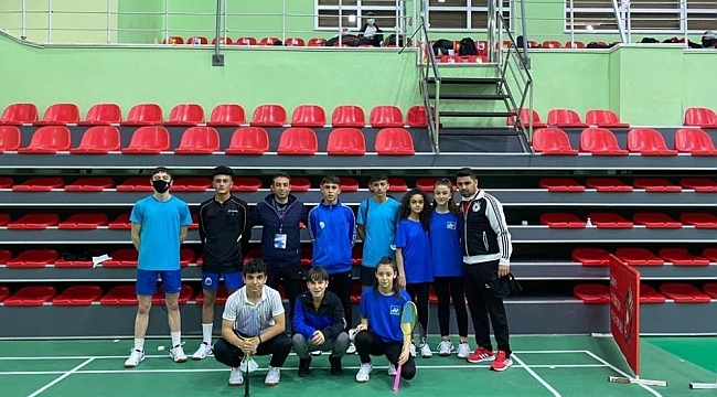 Kayseri'den 9 Badminton sporcusu milli takım seçmesine gitti