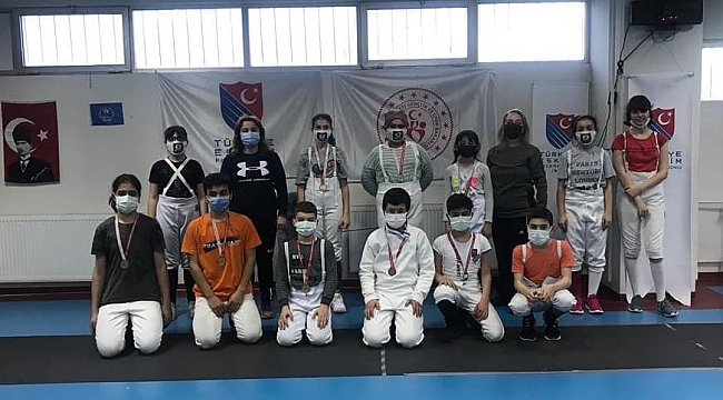 Kılıçlar 18 Mart Çanakkale şehitleri için yarıştı