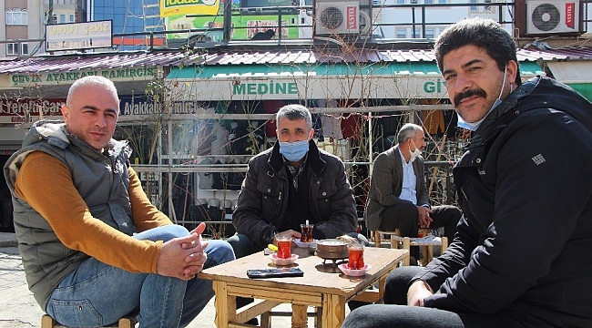 Kısıtlamaların kalktığı Bingöl'de vatandaşlar güneşin tadını çıkardı