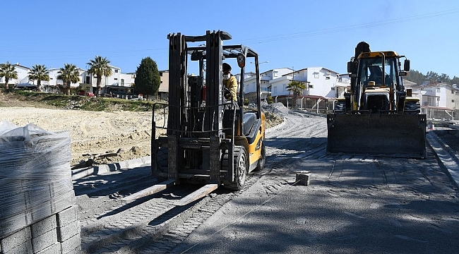 Kuşadası'nda 28 yıllık yol sorunu çözülüyor