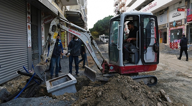 Kuşadası'nda caddelerdeki yenileme çalışmalarının kapsamı genişledi