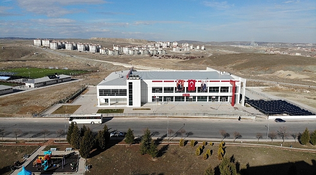 Kütahya'ya yüzme havuzu