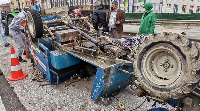 Lastiği kopan patpat D100'de takla attı: 1 yaralı