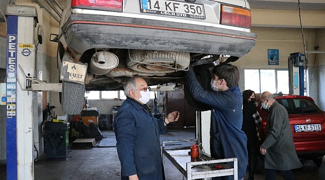 Lise öğrencileri kadın öğretmen ve sağlıkçılar için kolları sıvadı