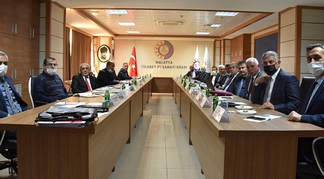 Malatya'da "Mesleki Eğitim Zirvesi" toplantısı yapıldı