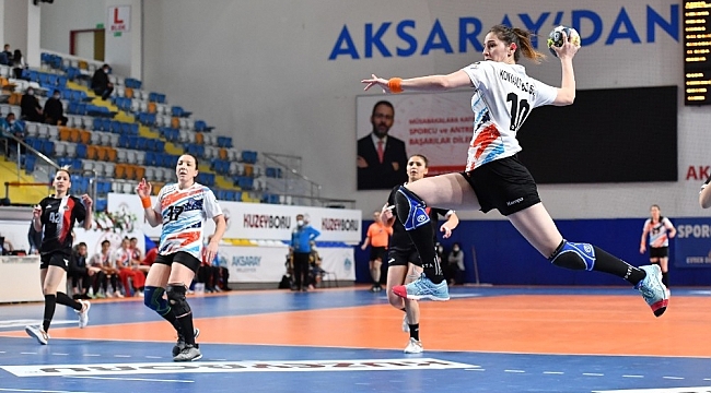 Mavi Kelebekler Aksaray'dan galibiyetle döndü