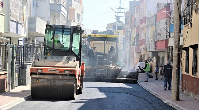 Mersin'de yol yapım çalışmaları sürüyor