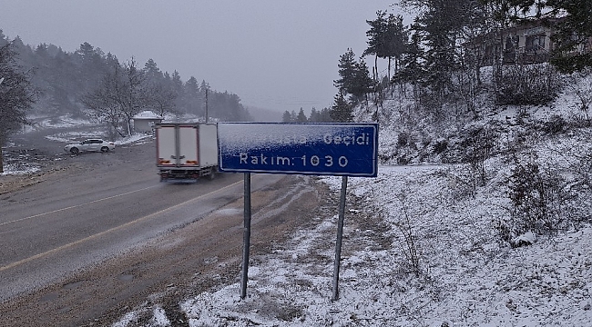 Meteoroloji uyarmıştı, Karabük'te kar yağışı başladı
