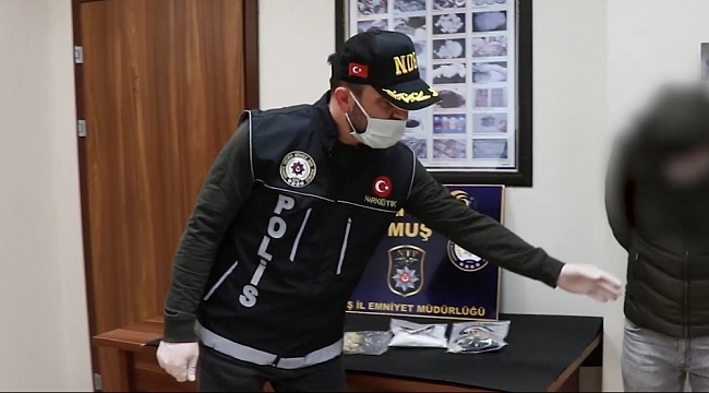 Midesinden 305 gram uyuşturucu çıktı