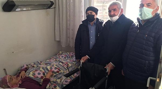 Milletvekili Ceylan tekerlekli sandalye hediye etti