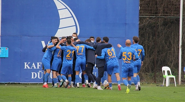 Misli.com 3. Lig: Belediye Derincespor: 3 - Çankaya FK: 1