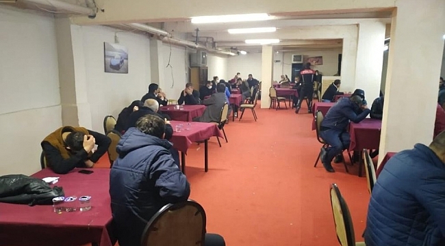 Mühürlü dernek binasında kumar oynayan 38 kişiye 119 bin 700 TL ceza