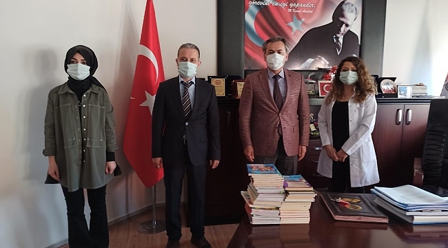 Pandeminin kahramanları bu kez de çocuklar için kolları sıvadı