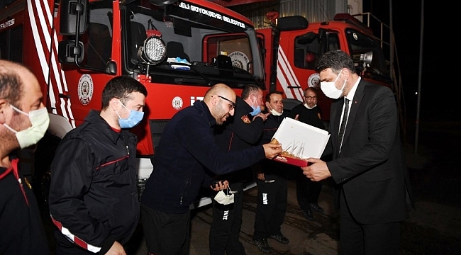 Pandeminin özverili çalışanlarına ikramlı destek