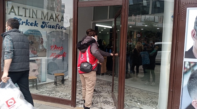 Polis ekipleri maske ve mesafe denetimi yaptı