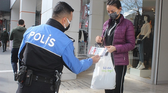 Polisler Adıyaman'ın rengini mavi yapmak için broşür dağıttı