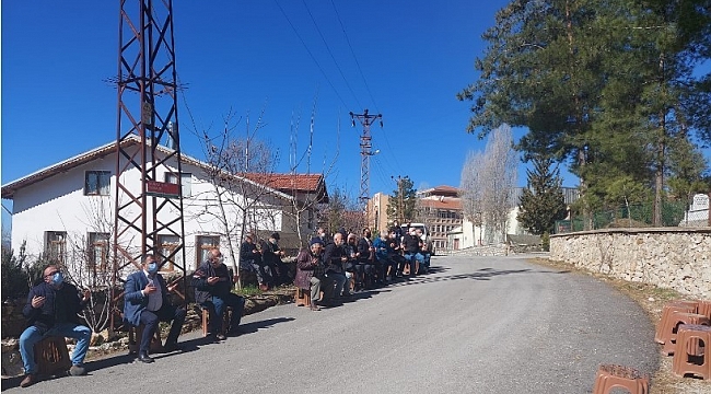 Prof. Dr. Hasan Gürbüz, kabri başında dualarla anıldı