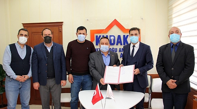 "Hayvan Hastalıklarında Teşhis, Çiftlikten Çatal'a Başarı" isimli projesinin destek sözleşmesinin imzaları atıldı