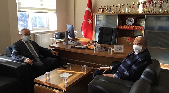 Rektör Ak, Kazım Karabekir Meslek Yüksekokulu'nda incelemelerde bulundu