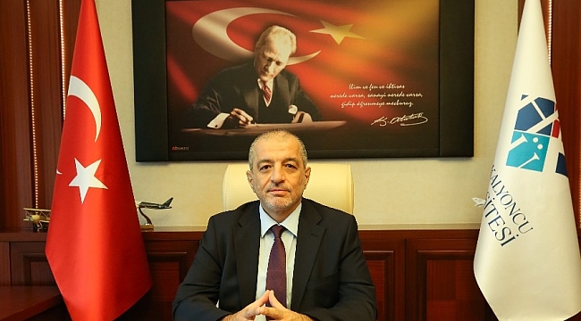 Rektör Dereli'den İstiklal Marşı'nın kabulü mesajı