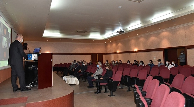 Rektör Ünal: "Kahramanlıklar zor zamanda ortaya çıkar"