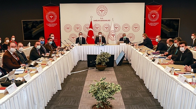 Sağlık Bakanı Koca: "İstanbul'da polikliniklerimizde hasta artışı olduğu görülüyor"