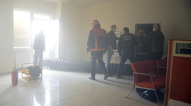 Sakarya'da bankada korkutan yangın
