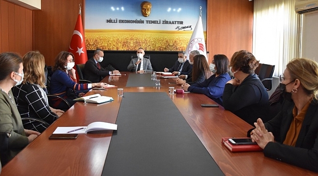 Salihli'de 'Üreten Kadınlar Rengarenk Sofralar' projesi