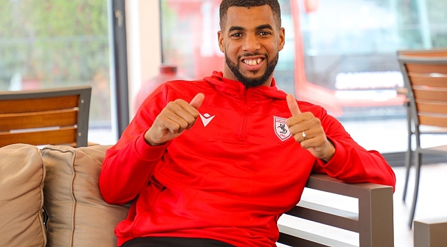 Samsunspor'un forveti Coureur: "Süper Lig için elimden geleni yapacağım"