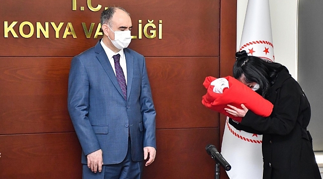 Şanlı Türk bayrağı Konya'dan Çanakkale'ye uğurlandı