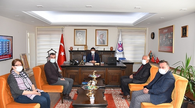 Şehzadeler Belediyesinden muhtarların elektrik faturalarına destek