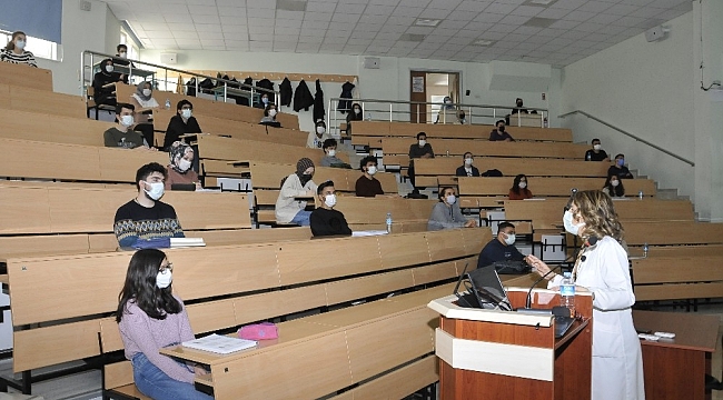 Selçuk Üniversitesinde hibrit eğitim başladı