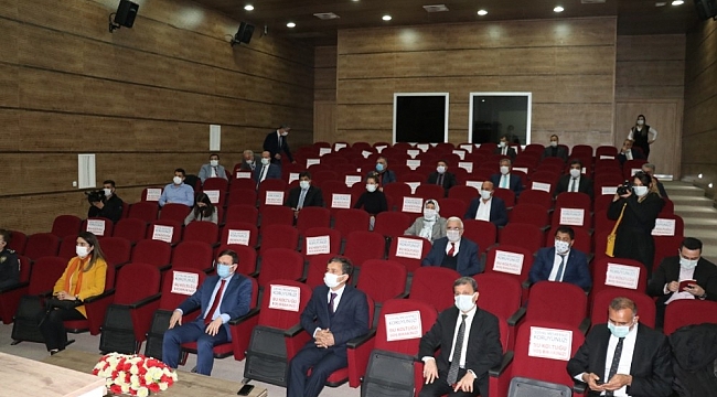 Siirt'te kadın erkek fırsat eşitliği bilgilendirme toplantısı yapıldı