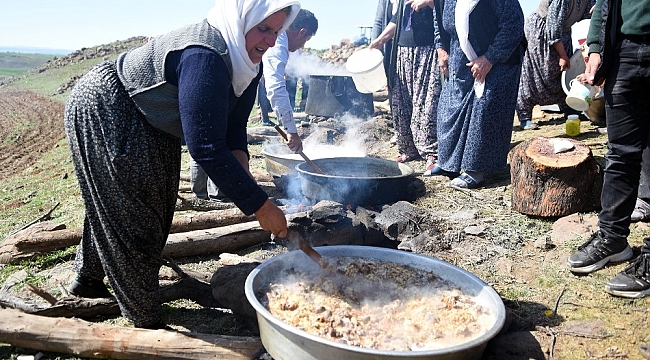 Siverek'te vatandaşlar yağmur duasına çıktı