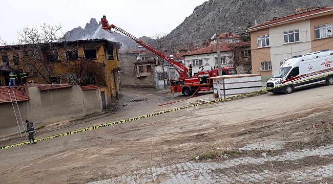 Sivrihisar'da ev yangını, 1 ölü