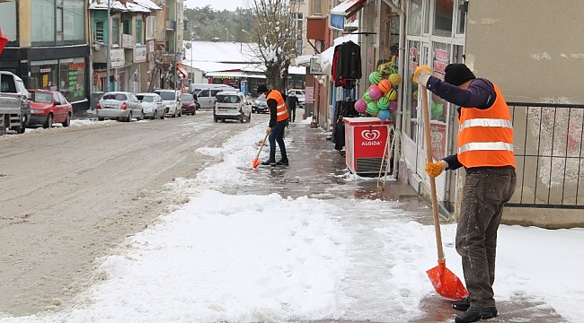 Sivrihisar'da karla mücadele çalışmaları